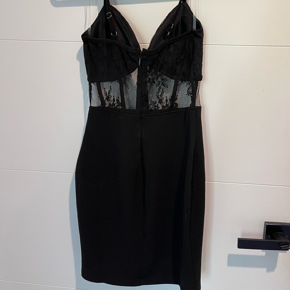 Little black lace detail dress - Picture 5 of 13